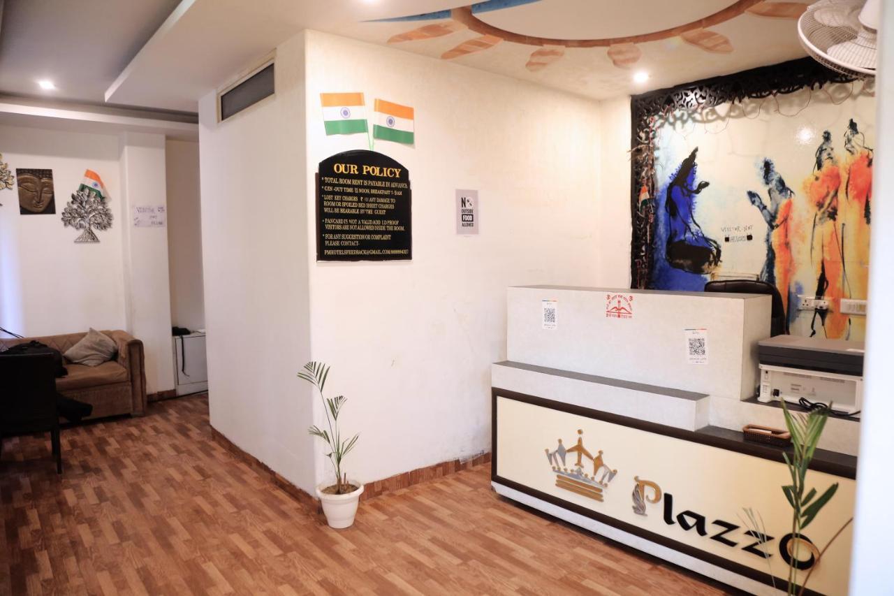 Hotel Plazzo Igi Nuova Delhi Esterno foto